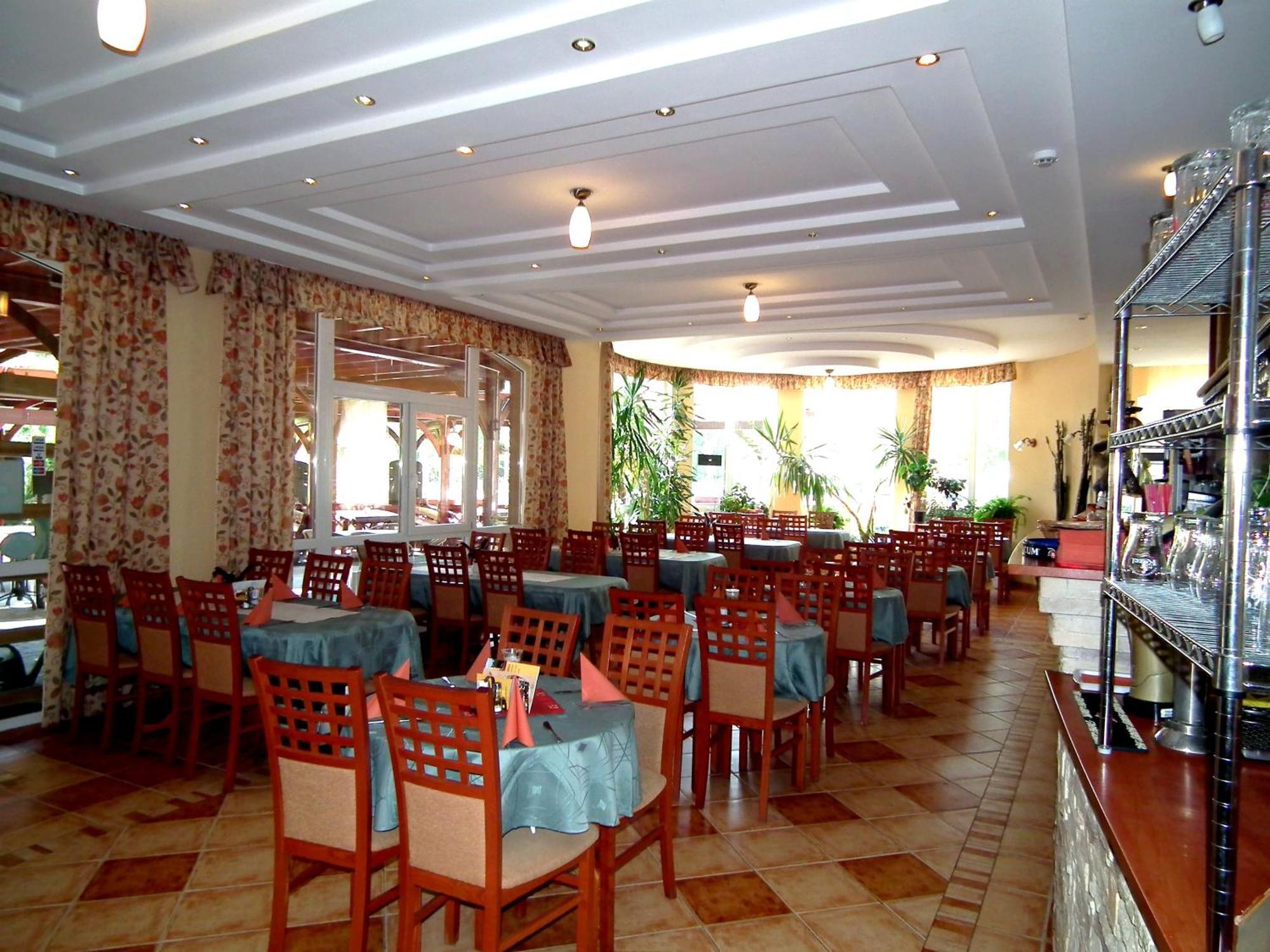 Hotel Jarja Hajdúszoboszló Εξωτερικό φωτογραφία