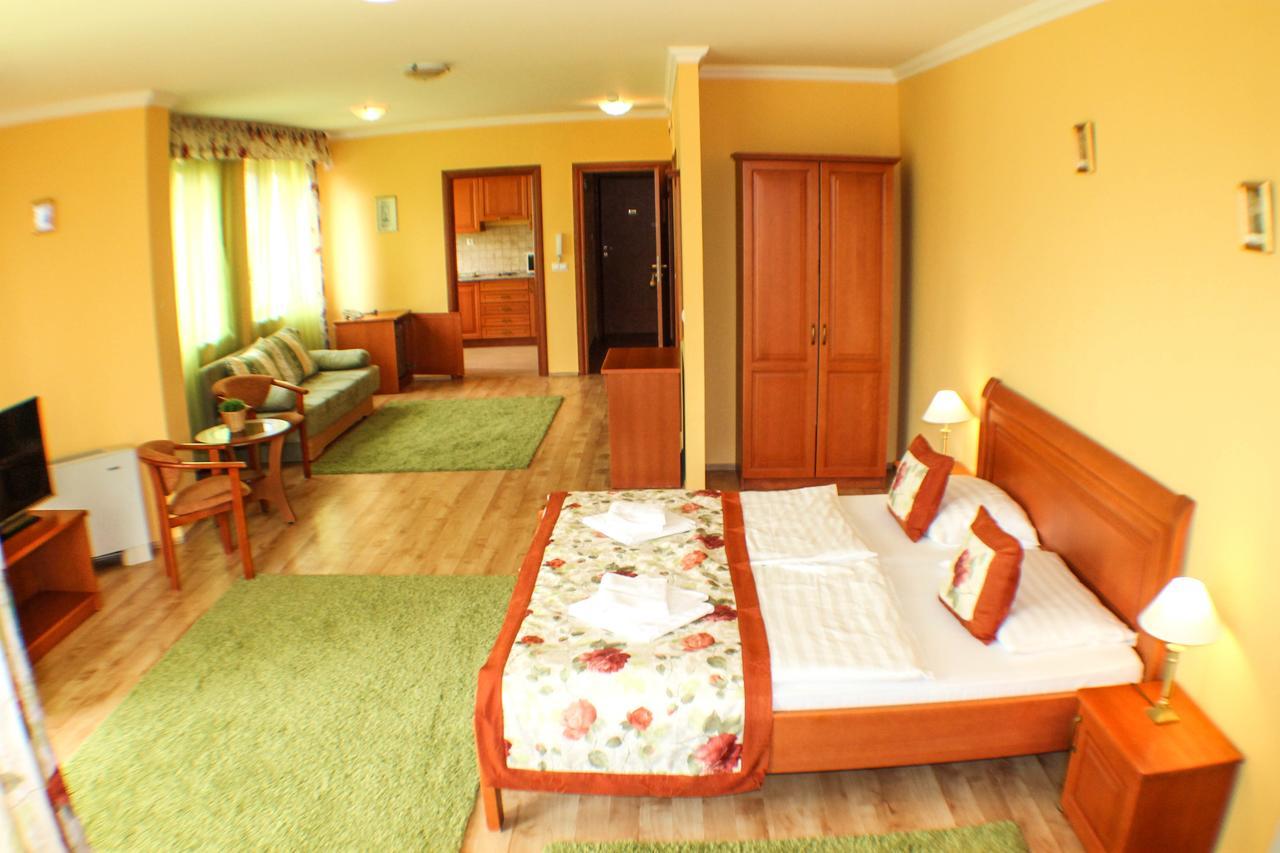 Hotel Jarja Hajdúszoboszló Εξωτερικό φωτογραφία