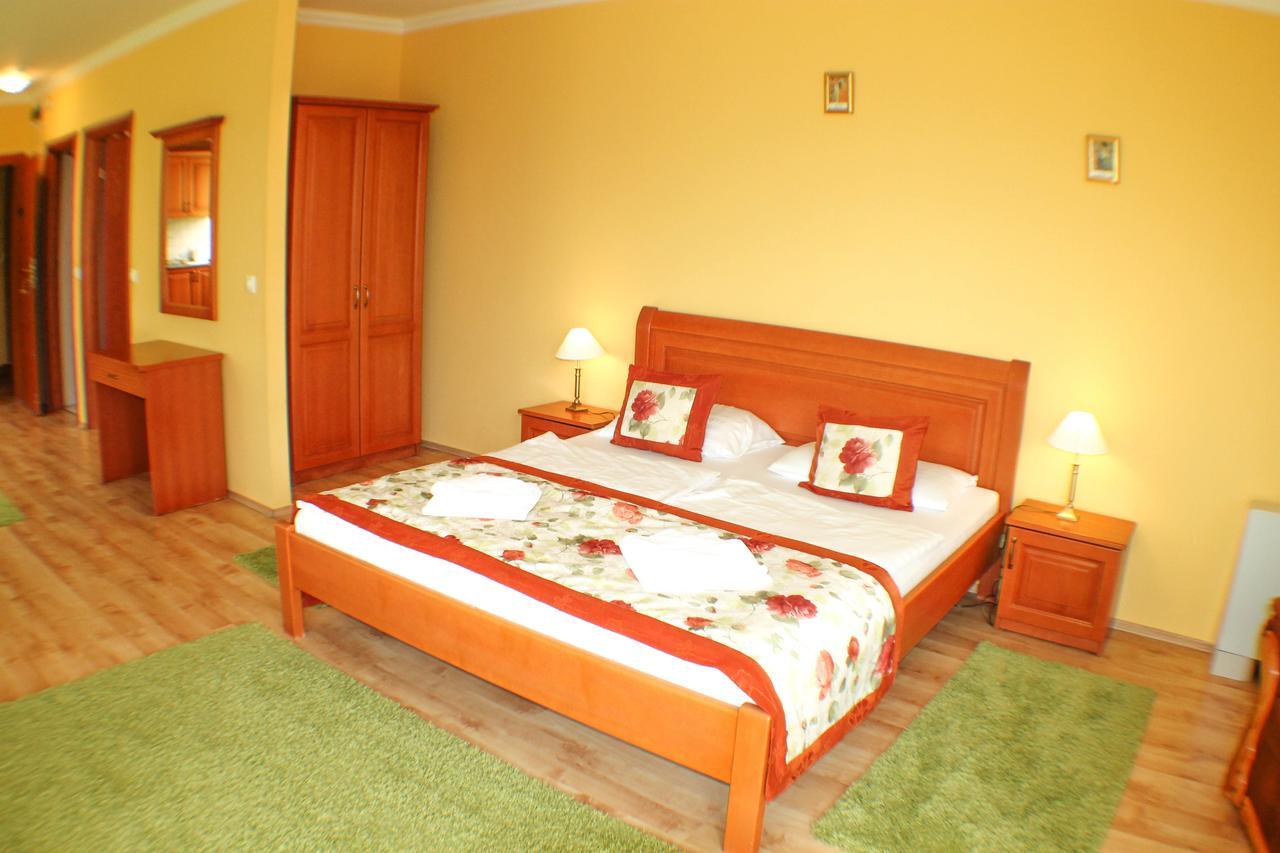 Hotel Jarja Hajdúszoboszló Εξωτερικό φωτογραφία