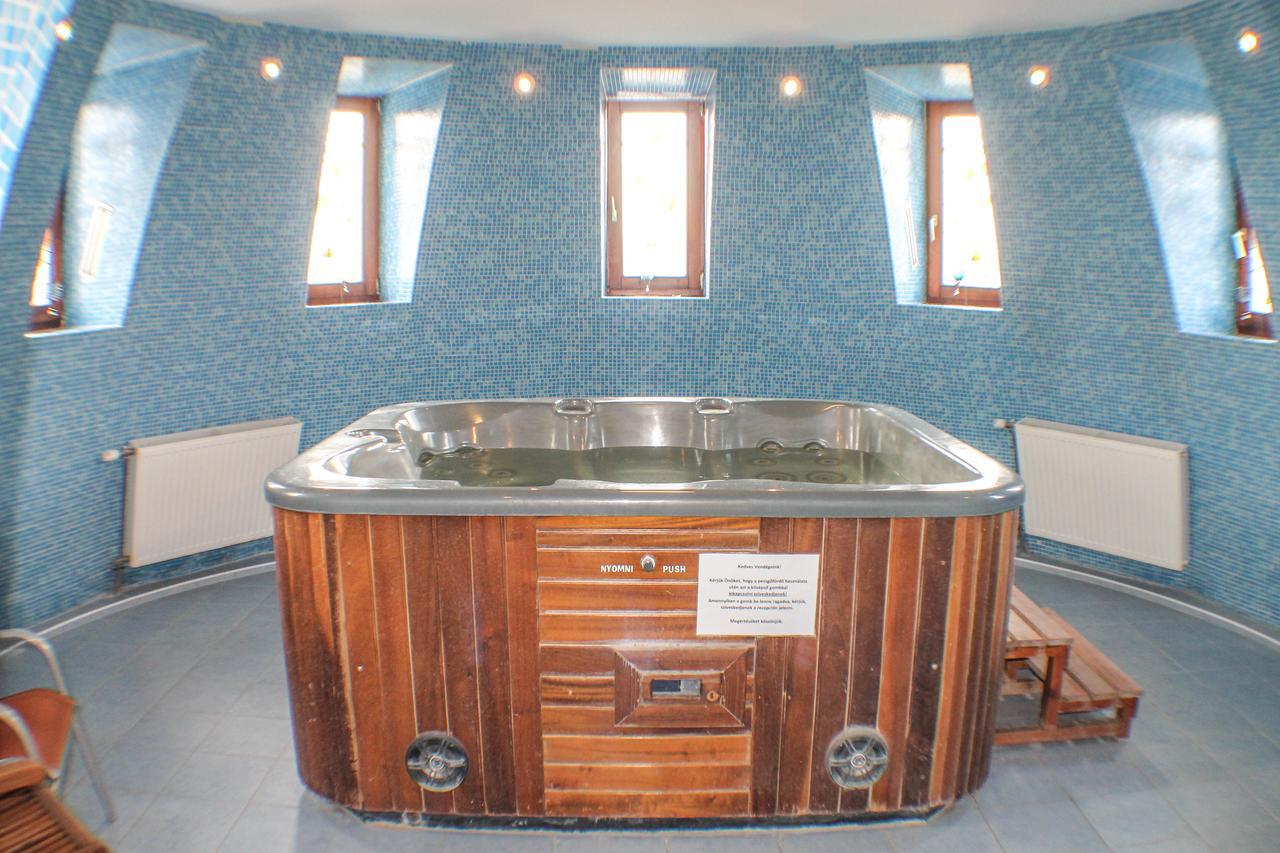 Hotel Jarja Hajdúszoboszló Εξωτερικό φωτογραφία