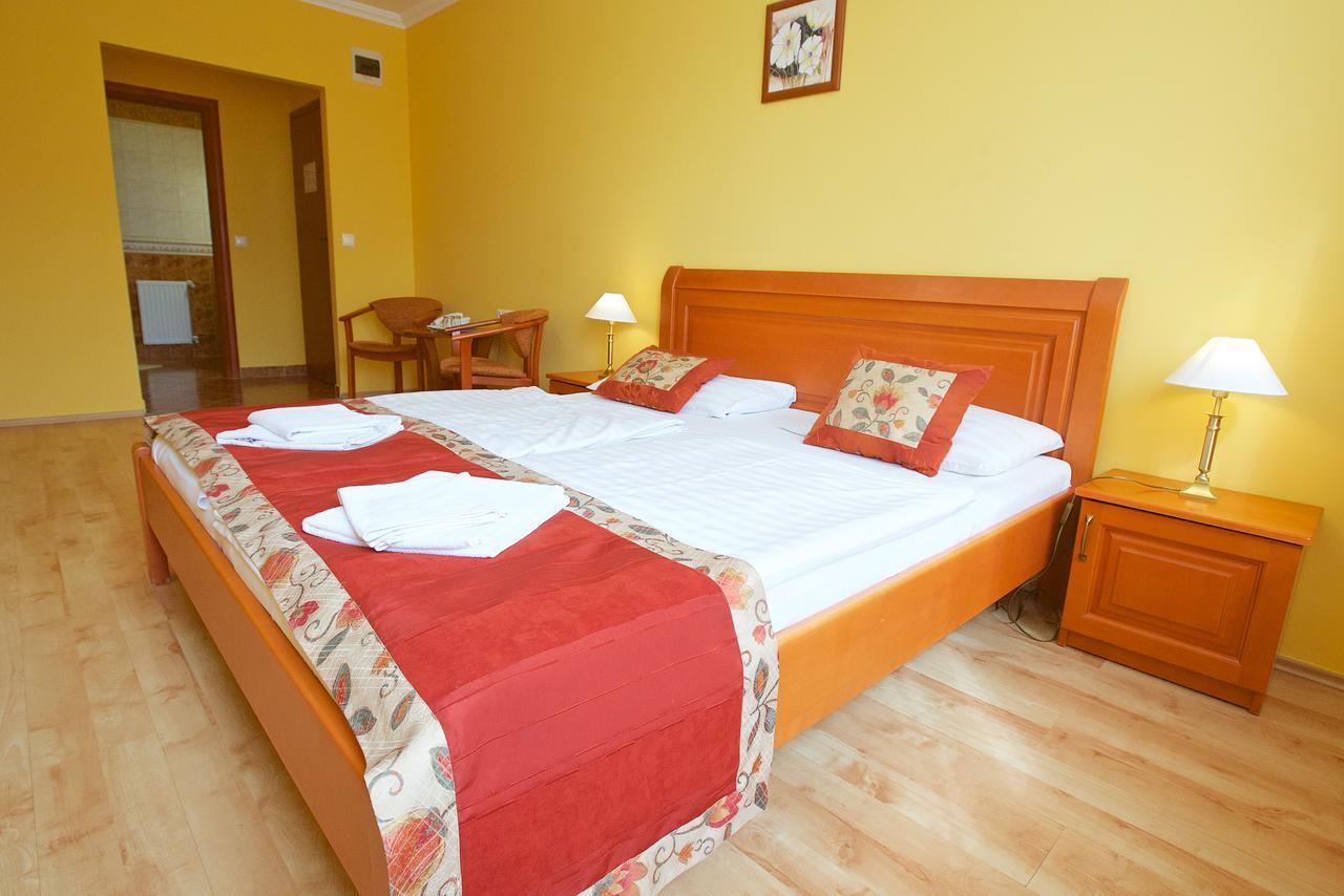 Hotel Jarja Hajdúszoboszló Εξωτερικό φωτογραφία