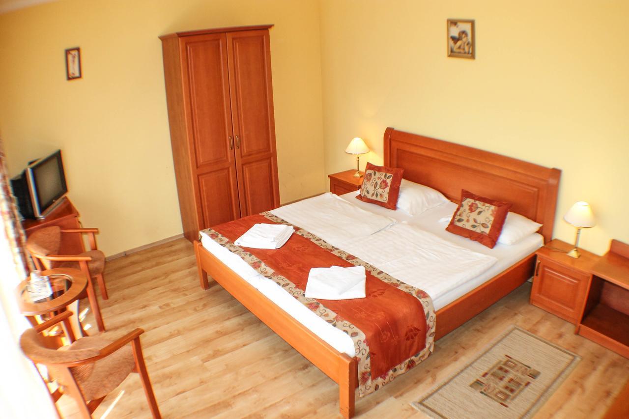 Hotel Jarja Hajdúszoboszló Εξωτερικό φωτογραφία