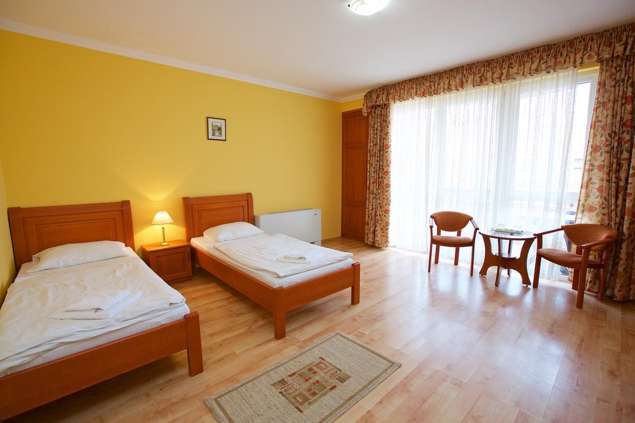 Hotel Jarja Hajdúszoboszló Εξωτερικό φωτογραφία