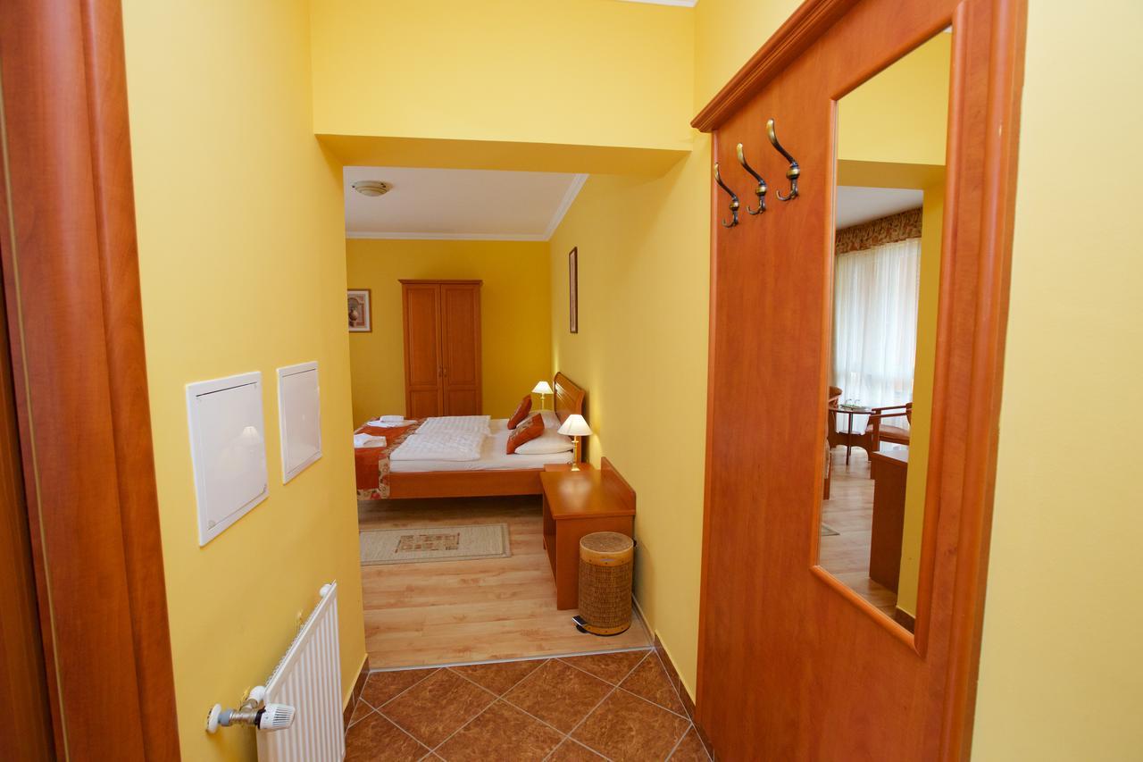 Hotel Jarja Hajdúszoboszló Εξωτερικό φωτογραφία