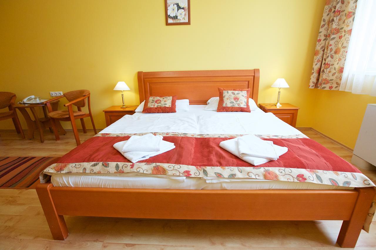 Hotel Jarja Hajdúszoboszló Εξωτερικό φωτογραφία