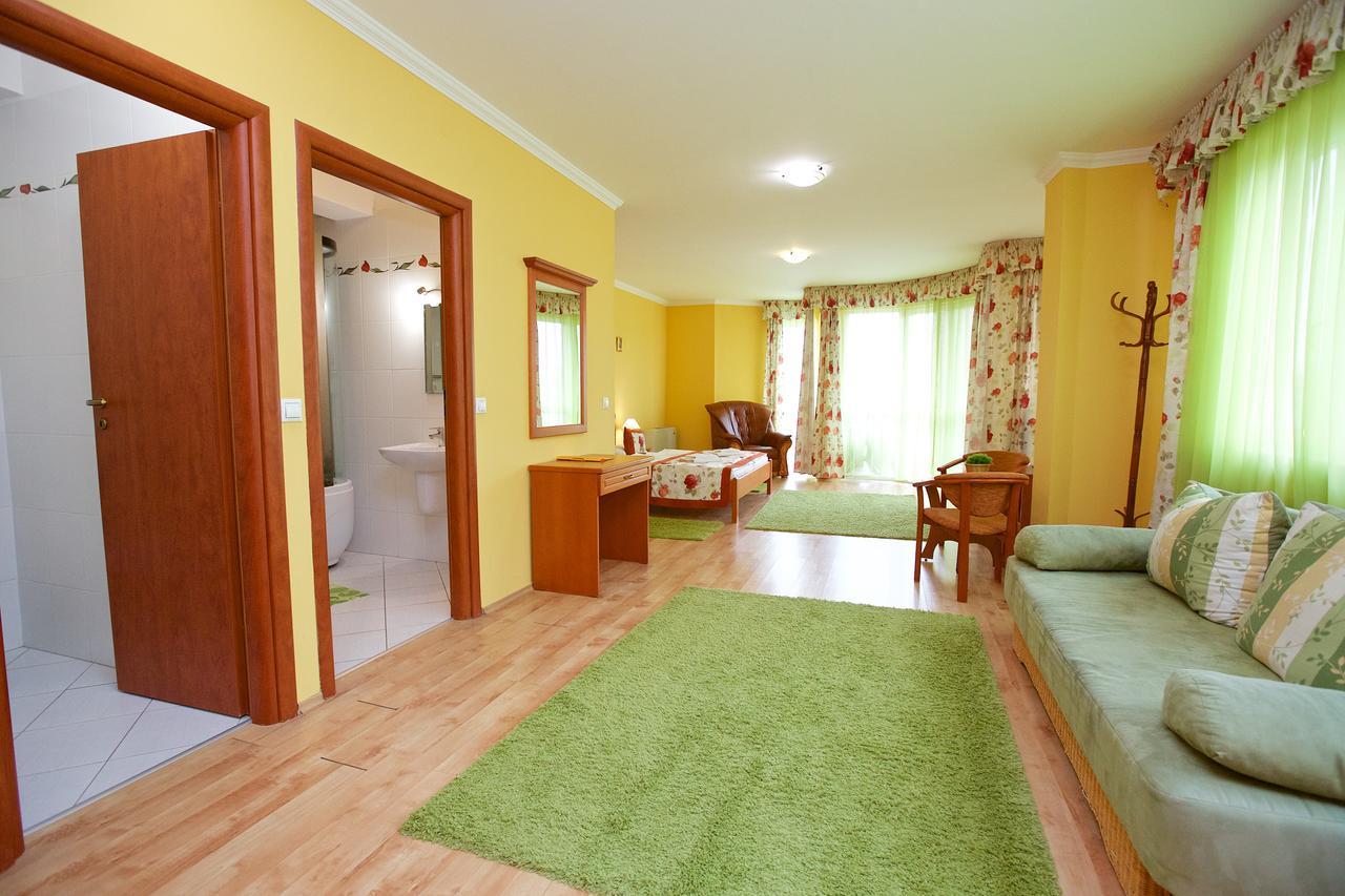 Hotel Jarja Hajdúszoboszló Εξωτερικό φωτογραφία