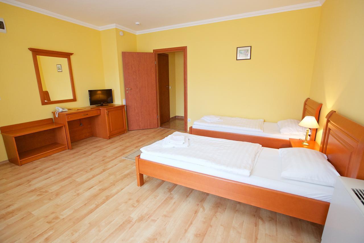 Hotel Jarja Hajdúszoboszló Εξωτερικό φωτογραφία
